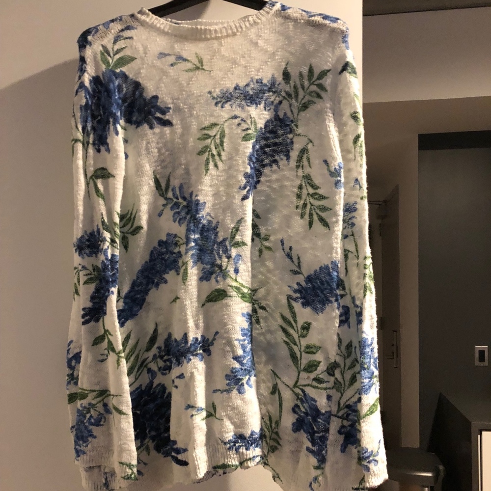 Floral Lightweight Tunic/Sweater